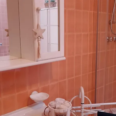 A Casa Di 'nuccia' *